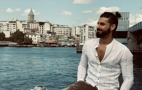 Surprize în lanț la „Burlacul” pentru cele 15 fete care ajung în Turcia