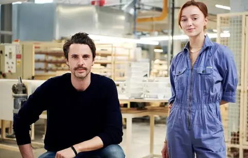 Matthew Goode („Cartea pierdută a vrăjitoarelor) și Phoebe Dynevor („Bridgerton”) vor juca în filmul „The Colour Room”