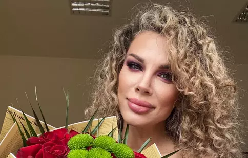 Alina Laufer, de cinci săptămâni în spital cu gemenii născuți prematur: „Îi îndop ca pe gâște”