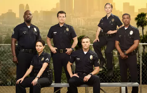 Serialul „Recrutul” (The Rookie), cu Nathan Fillion în rol principal, revine cu sezonul 3, la AXN. Când începe