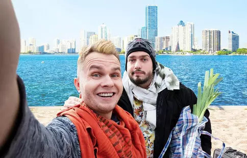 Pro TV difuzează filmul românesc „Miami Bici”. Ce noutate aduce postul TV lungmetrajului cu Bromania și Codin Maticiuc