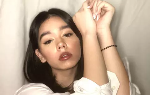 Fiica lui Răzvan Simion s-a fotografiat în costum de baie, la mare. Cum arată Ianca Simion, fiica matinalului de la „'Neatza”