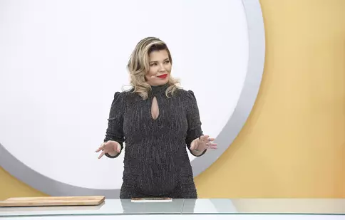 Gina Pistol a slăbit 15 kilograme la o lună după naștere. Ce regim urmează