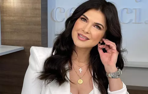 Monica Bîrlădeanu, în autoizolare! Vedeta așteaptă acum rezultatul testului COVID și sfaturi de la fani