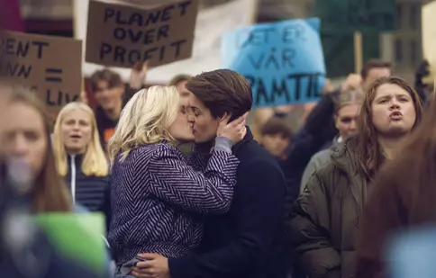 Netflix anunță sezonul 2 al serialului „Ragnarok”. Când are premiera pe platformă producția norvegiană