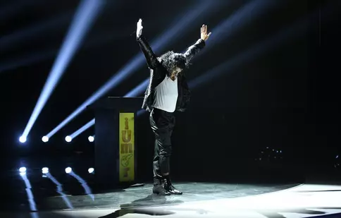 Un nou roast istoric la „iUmor”. Ce actor se transformă în Michael Jackson