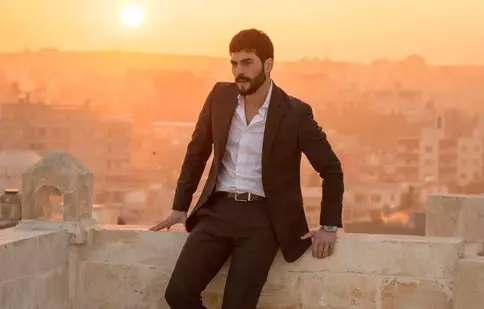 Final cu scandal pentru „Hercai”! Producătorii îl dau în judecată pe Akın Akınözü