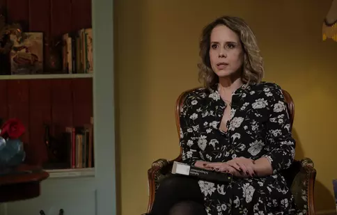 Prima TV readuce „pastila” Darul cărţii. Dinescu, Mihaela Bilic şi Giulia, printre invitaţi