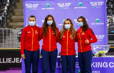 Echipa de tenis a României, condusă de Monica Niculescu, începe azi înfruntarea cu Italia, în Billie Jean Cup