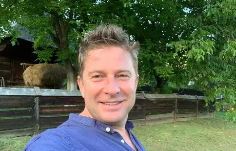 Pavel Bartoș, detalii inedite despre soția sa. Cu ce se ocupă soția prezentatorului