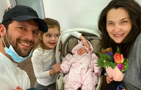 Adi Nartea, toate detaliile despre botezul fiicei sale, Petra: „Totul este planificat” | EXCLUSIV