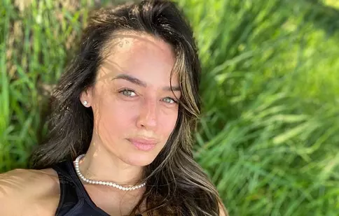 Andreea Raicu, reacție după valul de critici pornit după poza cu ea goală: „Nu-mi pasă”