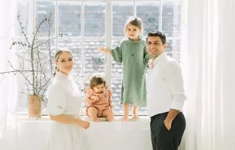 Laura Cosoi, mesaj emoționant pentru soțul ei, Cosmin: „9 ani de când stăm umăr la umăr”