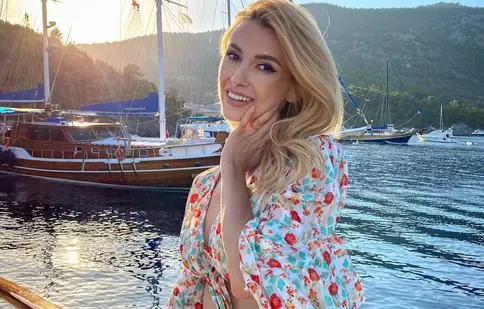 Andreea Bălan și Tiberiu Argint, prima poză împreună. Cântăreața a împlinit 37 de ani