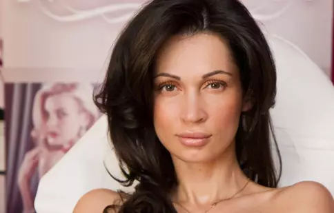 Nicoleta Luciu șochează în mediul online. Cum arată vedeta după intervențiile estetice