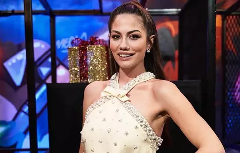 Demet Özdemir, vacanță pe iaht cu iubitul. Ce planuri are actrița pentru vara aceasta