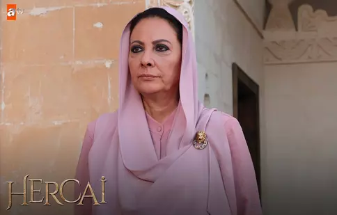 Ayda Aksel despre Azize Aslanbey, personajul său din „Hercai”: „La început m-am speriat”