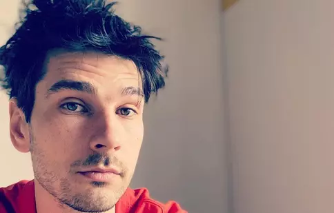 Anghel Damian din serialul „Vlad”, confirmat pozitiv cu Covid-19