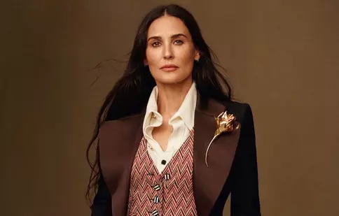 Demi Moore, apariție spectaculoasă! Cum arată actrița în costum de baie la 58 de ani