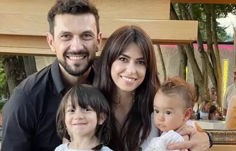 Diana Bart i-a rupt turta fiicei ei. Ce obiect neobișnuit a ales Amina de pe tăviță