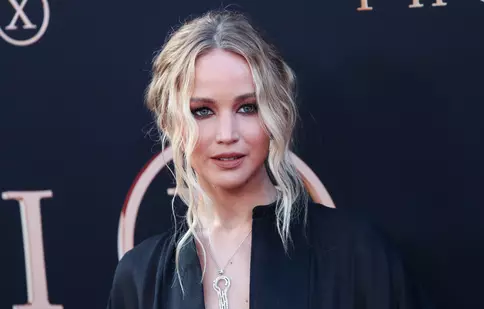 Jennifer Lawrence a ales Parisul pentru prima apariție oficială după doi ani de pauză. La ce eveniment a participat