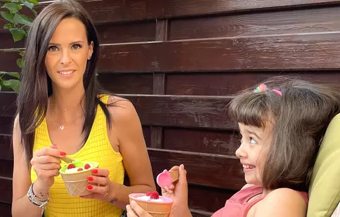 Livia Graur se răcorește vara aceasta cu înghețată făcută în casă! Prezentatoarea dezvăluie rețeta sa secretă | EXCLUSIV