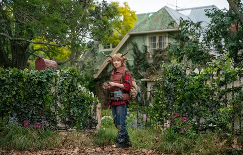 Zăhărel se întoarce! Netflix a anunțat oficial sezonul al doilea din „Sweet Tooth: Un băiat cu cornițe”