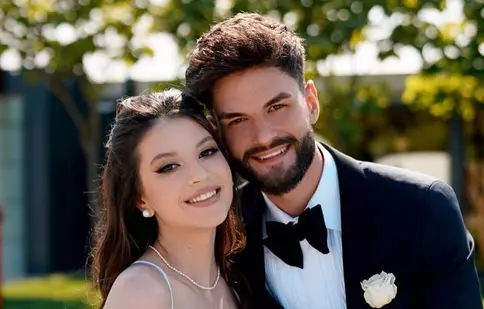 Cum a arătat Cleopatra Stratan în ziua nunții ei. Pavel Stratan, în lacrimi la nunta tinerei de 18 ani