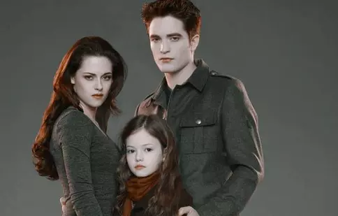 Cum arată astăzi fiica Bellei și lui Edward din seria „Twilight”. Mackenzie Foy are acum 20 de ani