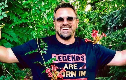 Imagini rare cu fiul adoptat al lui Horia Brenciu. Cum a fost fotografiat Toma