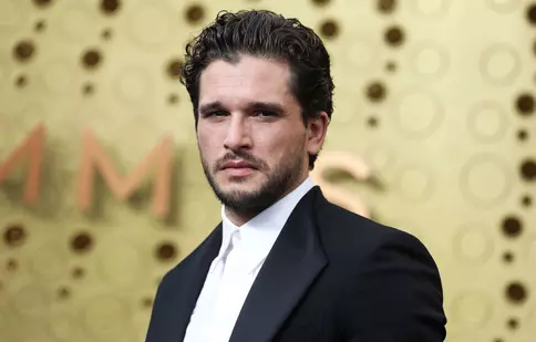 Kit Harington, interpretul lui Jon Snow, a luptat cu propriii demoni: dependența de alcool și depresia