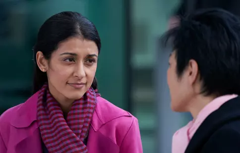 Actrița Sandy Sidhu despre noul sezon „Asistenți medicali” de la Diva:  „Povestea evoluează incredibil”