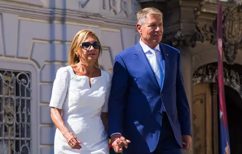 Ce ținută a ales Carmen Iohannis pentru deschiderea noului an școlar