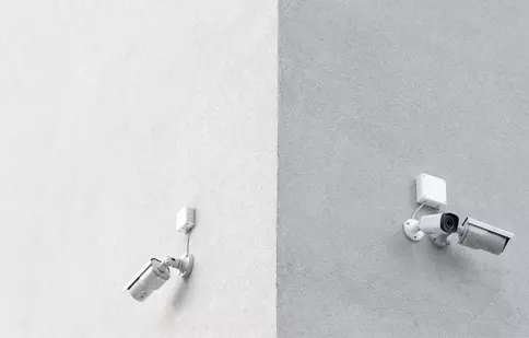 Camere de supraveghere prin cablu sau wireless?