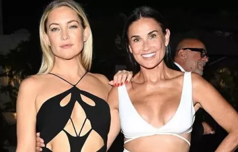 Kate Hudson și Demi Moore, ținute spectaculoase la Festivalul de Film de la Veneția