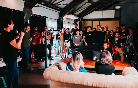 Ponturi pentru organizarea simplă și de efect a unui eveniment