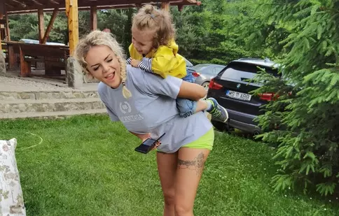 ”Mămici de pitici, cu lipici” revine cu un nou sezon. Simona Hapciuc: ”Este o experienţă unică!”