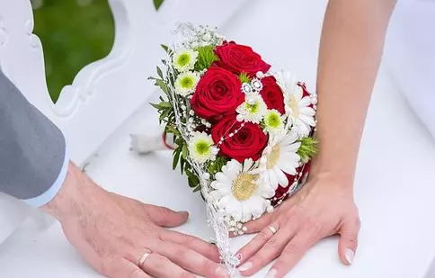 Se anunță o nouă emisiune de dating din toamnă. O fostă concurentă „Survivor” va fi gazda show-ului