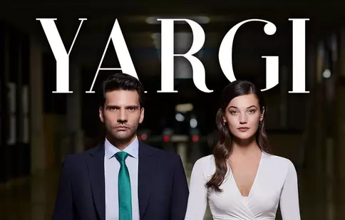 Pinar Deniz și Kaan Urgancıoğlu, protagoniști nu doar în „Iubirea: Curs pentru începători”, ci și în „Yargı”