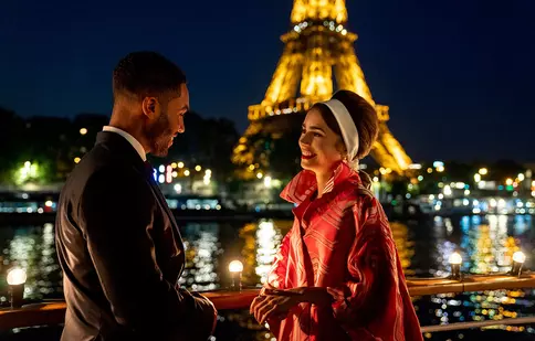 „Emily in Paris” revine la Netflix cu sezonul 2. Când va fi lansat. Primele imagini!