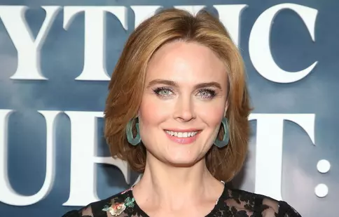 Emily Deschanel, actrița din „Cititorii de oase”, are rol principal într-o miniserie Netflix