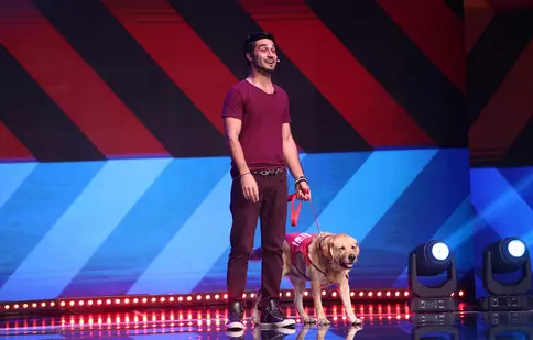 Valentin Andrieș, al treilea finalist de la iUmor. „Sunt singurul actor nevăzător cu acte”