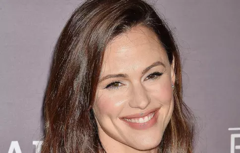 Cum i-au surprins paparazzi pe Jennifer Garner și iubitul ei