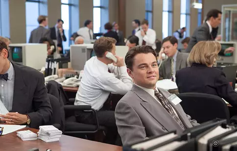 Filme la TV azi, 29 octombrie: „Lupul de pe Wall Street”, „În afara legii”, „Crimson Peak”