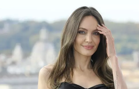 Angelina Jolie și fiica ei, Vivienne, apariție surpriză la supermarket. Ce ținută purta vedeta din „Eternals”