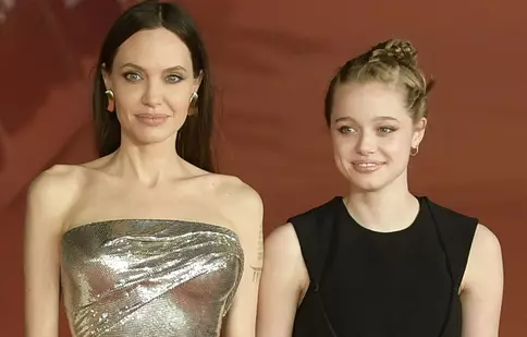 10 tinere care seamănă leit cu mamele lor celebre