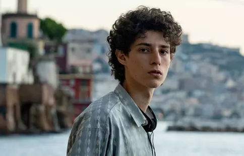 Când apare pe Netflix „Mâna lui Dumnezeu” / „The Hand of God”, noul film al regizorului Paolo Sorrentino