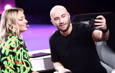 Ce salariu primește Mihai Bendeac de la Teatrul de Comedie. Delia: „Ne îngroapă în bani”