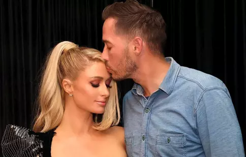 Paris Hilton și Carter Reum s-au căsătorit! Cum arată rochia de mireasă