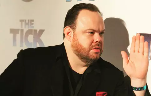 Devin Ratray, actorul din „Singur acasă”, a fost arestat. Ar fi încercat să-și sugrume iubita